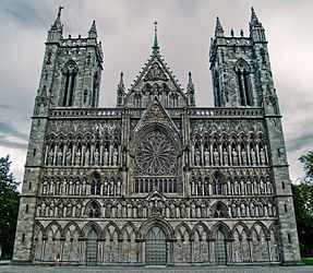 287px-Nidaros-cathedral-west-front
